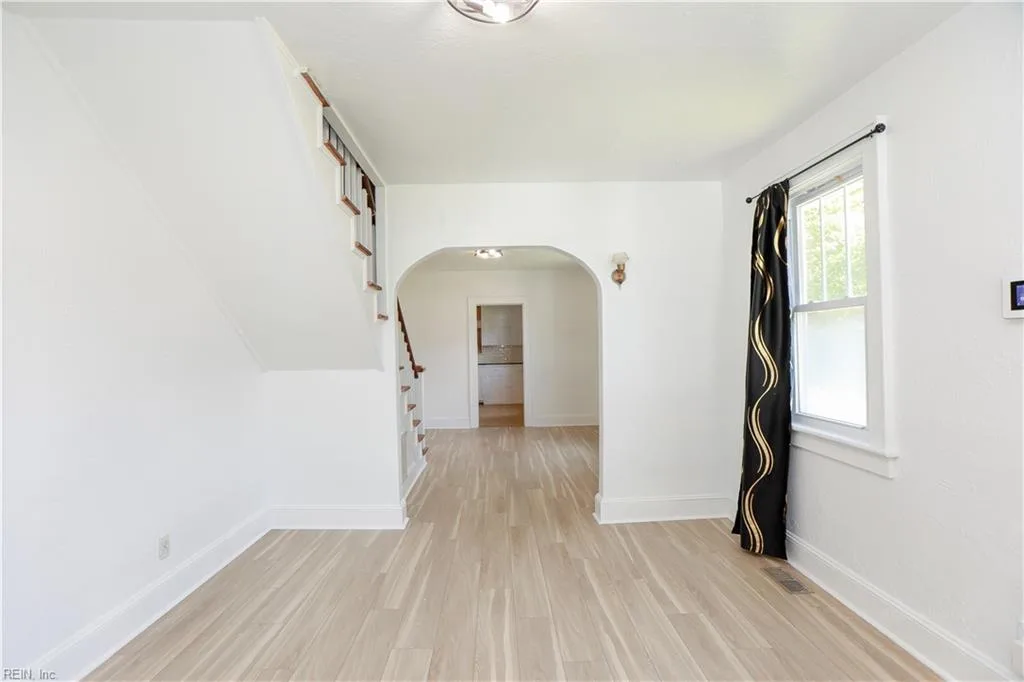 768 Mayfield AVE, NORFOLK VA 23518 - Photo 5