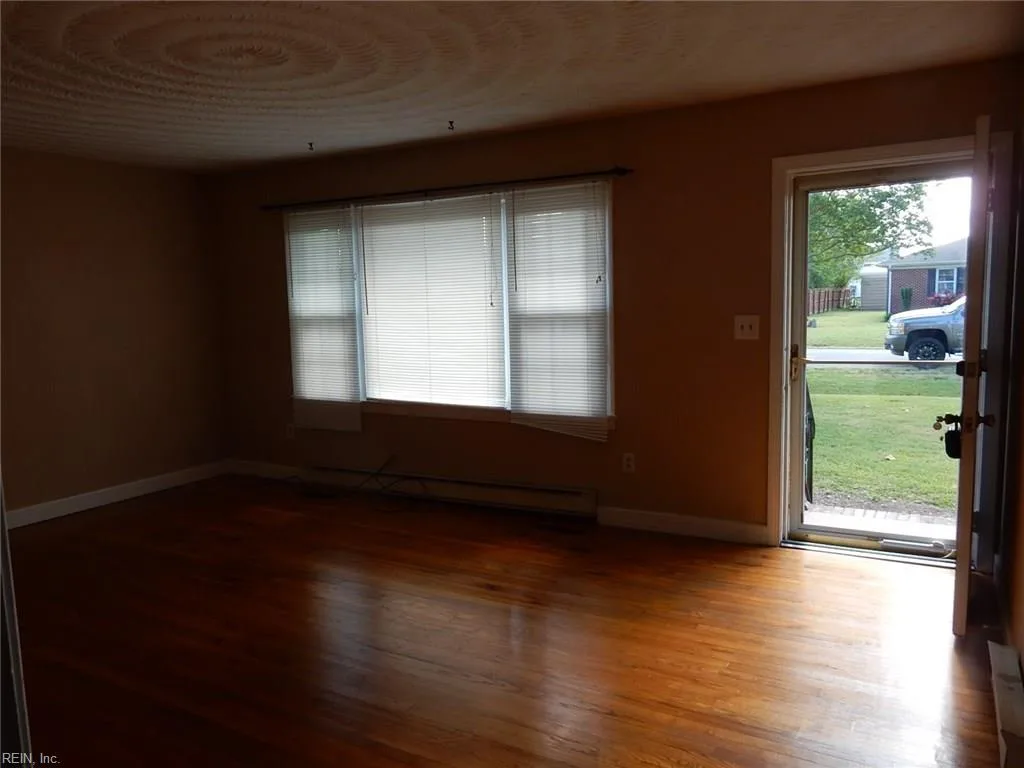 3117 Woodlawn DR, SUFFOLK VA 23434 - Photo 5