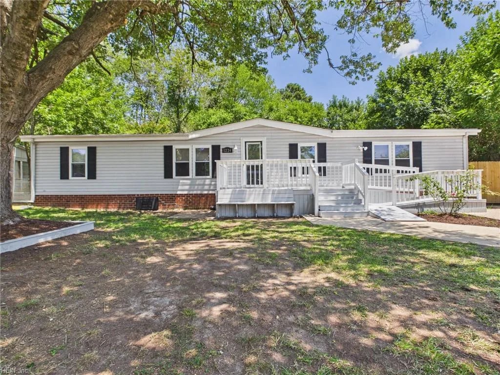 1224 Old Clubhouse RD, VIRGINIA BEACH VA 23453