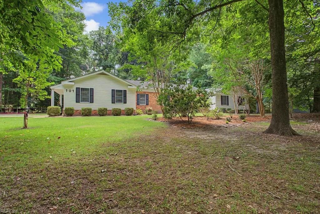 101 Greenwood DR, WILLIAMSBURG VA 23185 - Photo 2