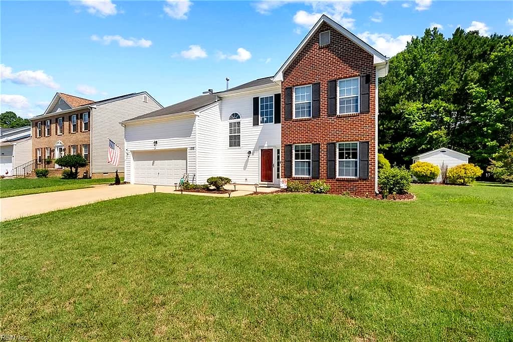 100 Pinyon PNES, YORKTOWN VA 23693 - Main photo