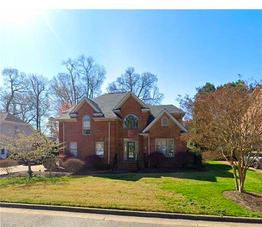305 Fairway LN, YORKTOWN VA 23693