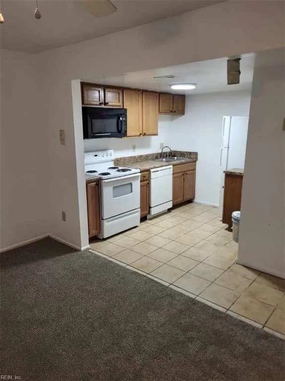 4606 Greenwood DR, PORTSMOUTH VA 23703 - Photo 5