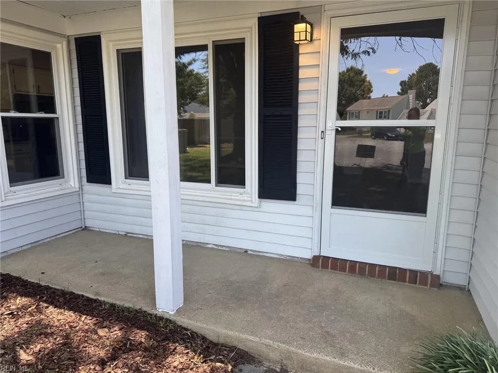1705 Cacapon CT, VIRGINIABEACH VA 23454 - Photo 3