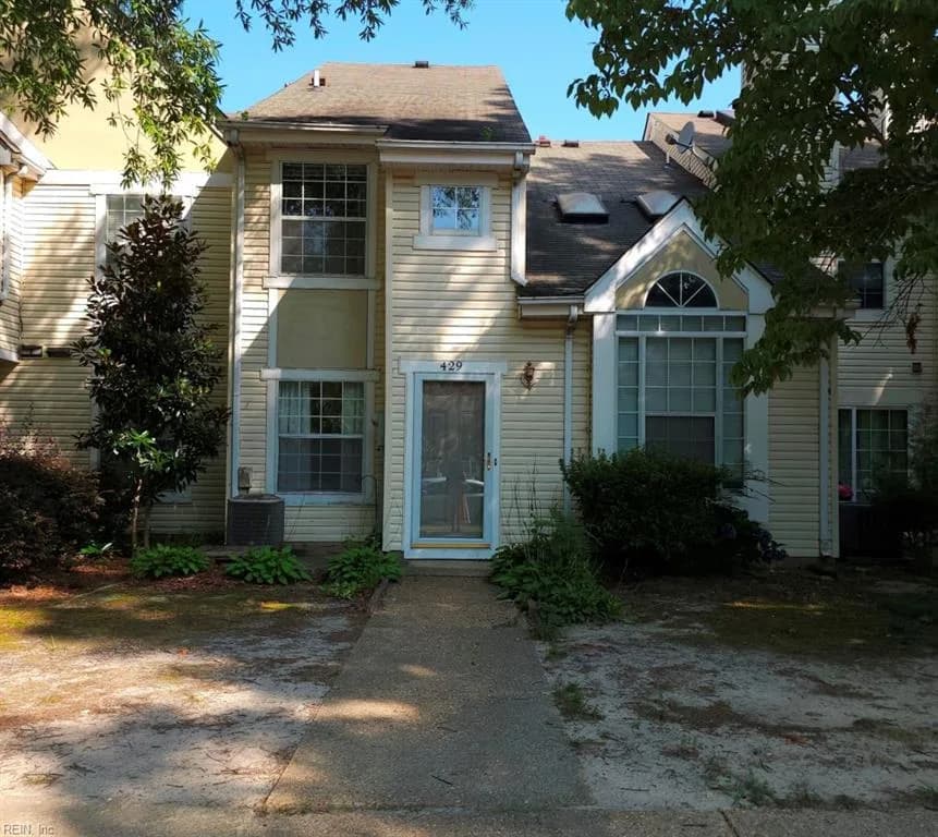 429 Lees Mill DR, NEWPORTNEWS VA 23608 - Main photo