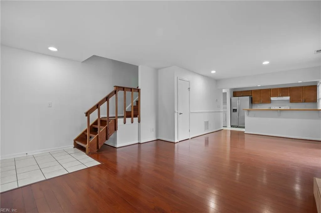 264 Ferdinand CIR, VIRGINIABEACH VA 23462 - Photo 5