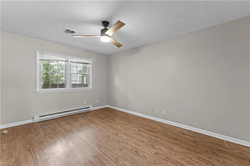 3301 Marne AVE, NORFOLK VA 23509 - Photo 4