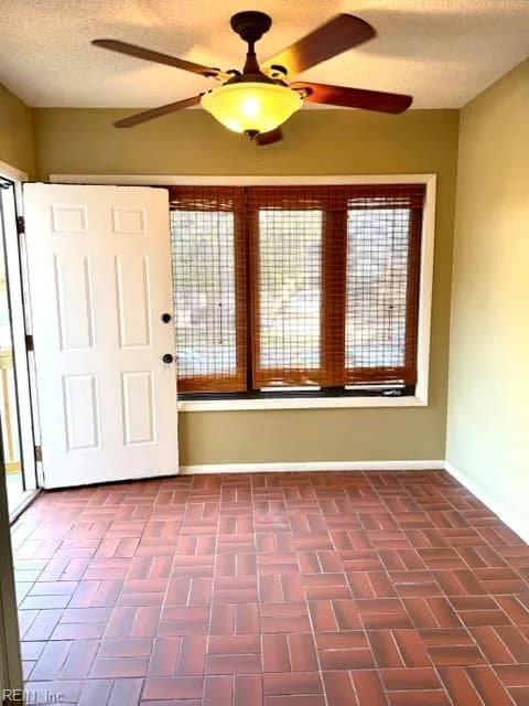 2732 Manoomin PL, VIRGINIABEACH VA 23451 - Photo 5