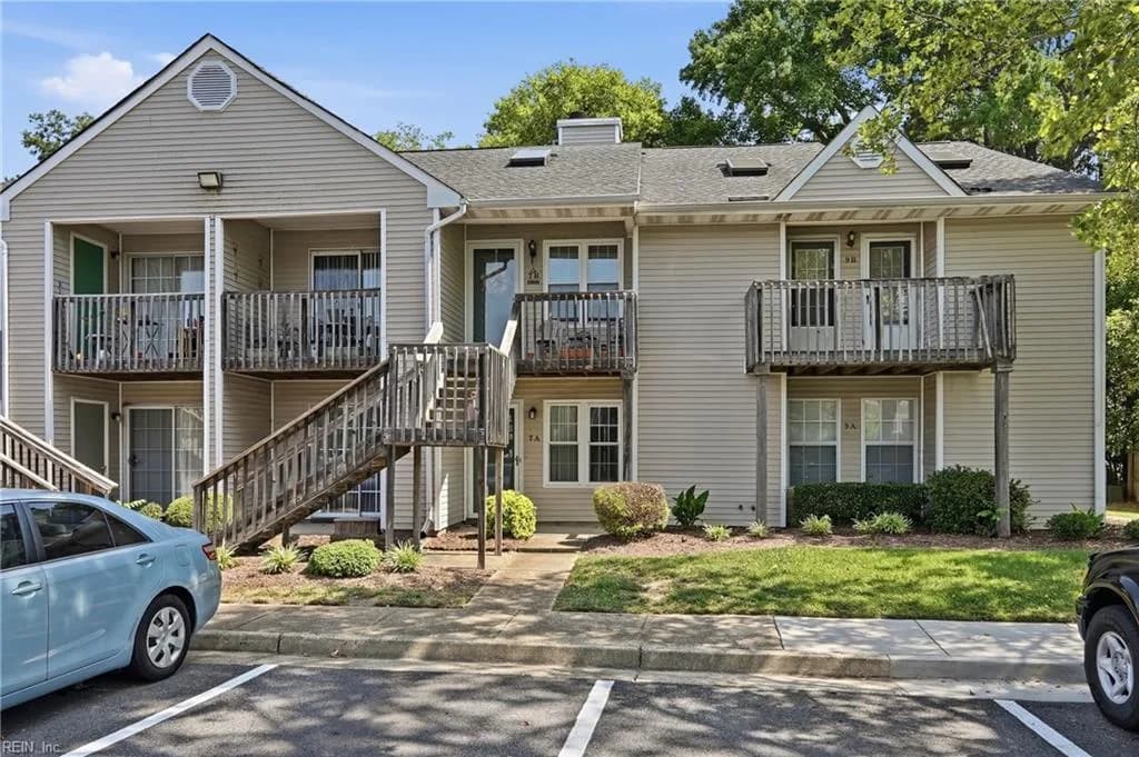 7 Seafarer CT #A, HAMPTON VA 23669 - Main photo