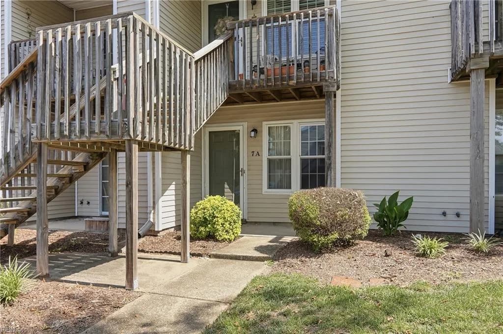 7 Seafarer CT #A, HAMPTON VA 23669 - Photo 3