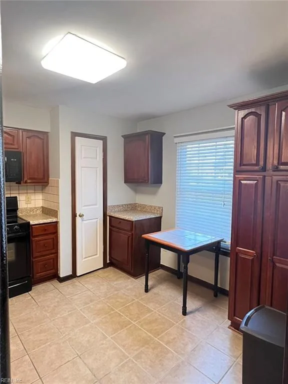 3941 Seeman RD, VIRGINIABEACH VA 23452 - Photo 4