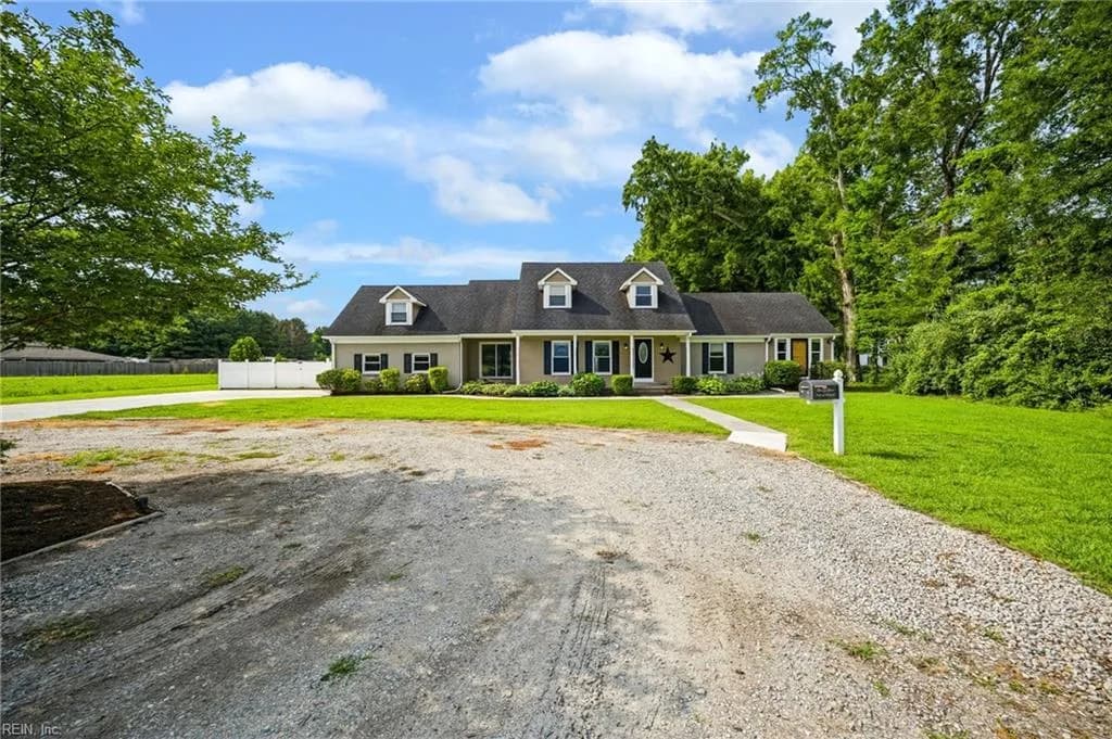 1833 Benefit RD, CHESAPEAKE VA 23322 - Photo 3