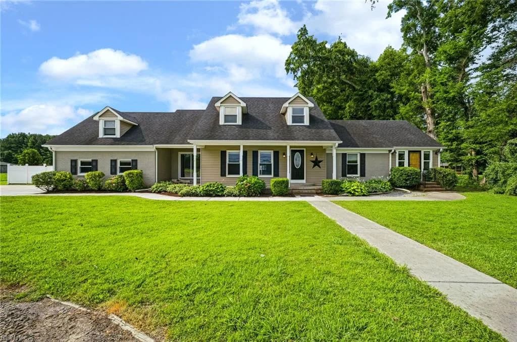 1833 Benefit RD, CHESAPEAKE VA 23322 - Photo 5