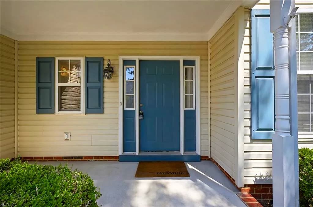 492 Shakespeare DR, VIRGINIA BEACH VA 23452 - Photo 4