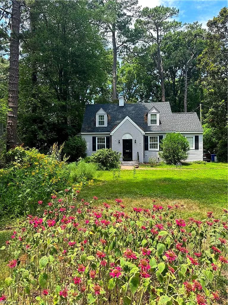264 James River Drive DR, NEWPORT NEWS VA 23601 - Main photo