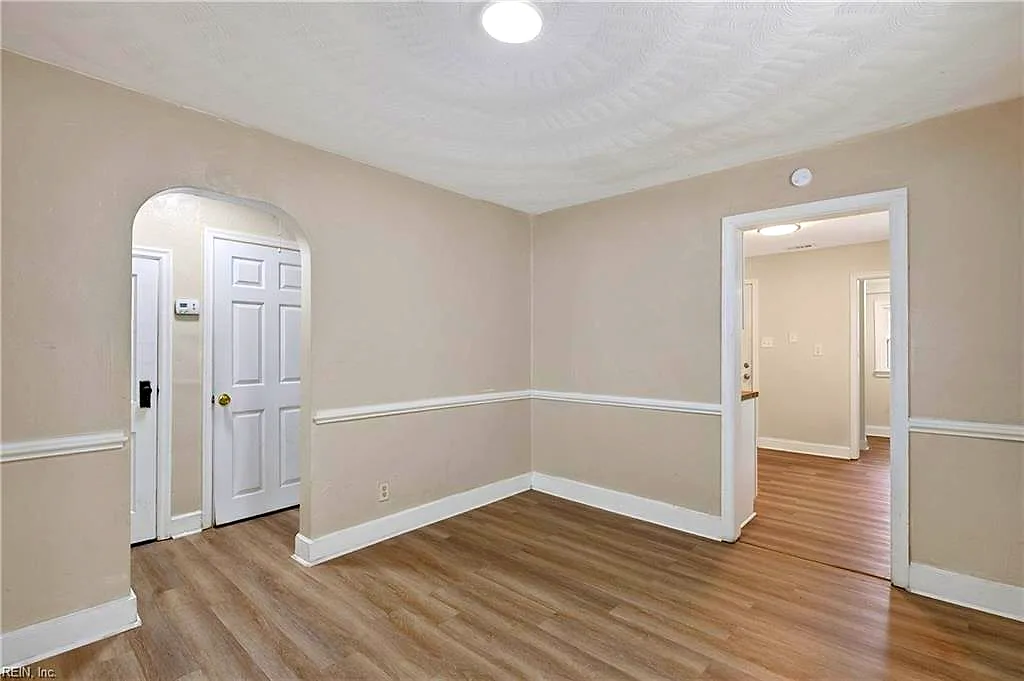 1220 32nd ST, NEWPORT NEWS VA 23607