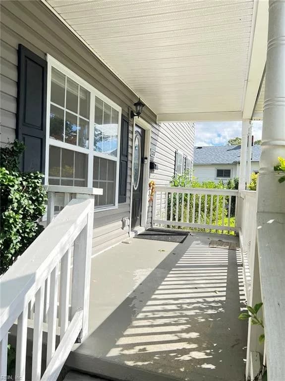 8202 Edwin DR, NORFOLK VA 23505 - Photo 4