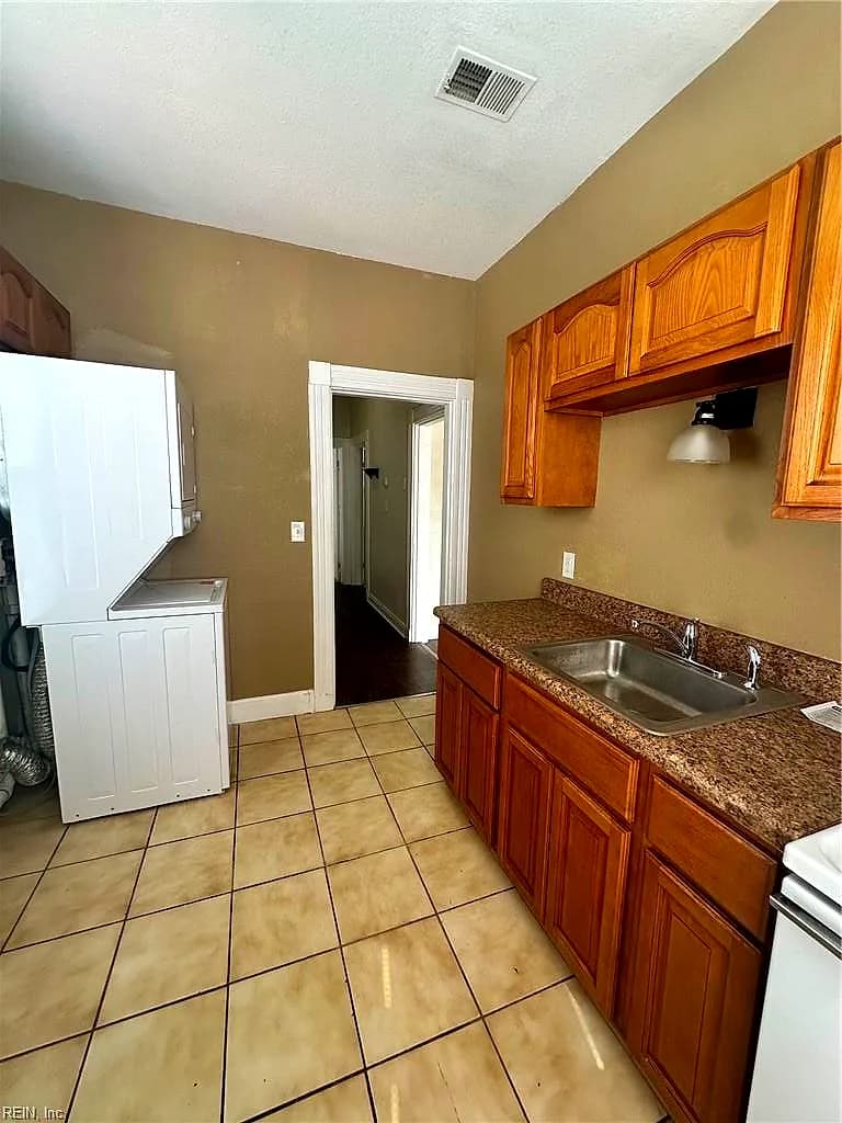 710 Dinwiddie ST, PORTSMOUTH VA 23704 - Photo 5