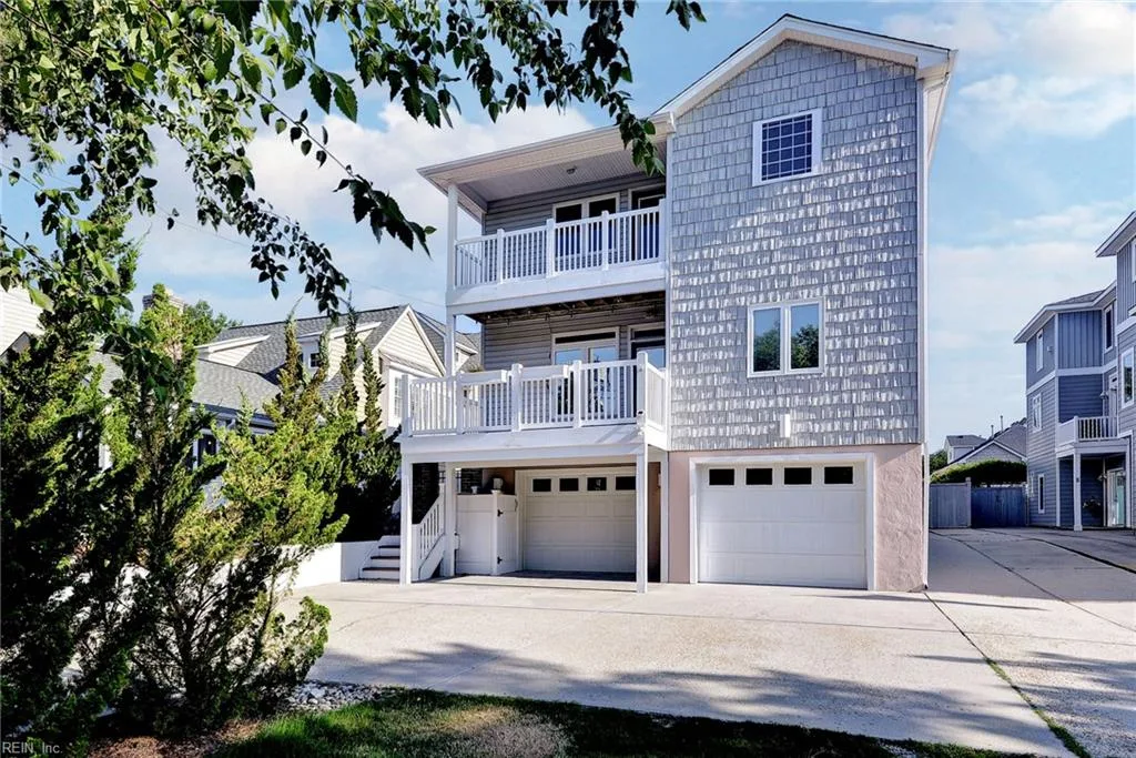 215 85th ST #A, VIRGINIABEACH VA 23451