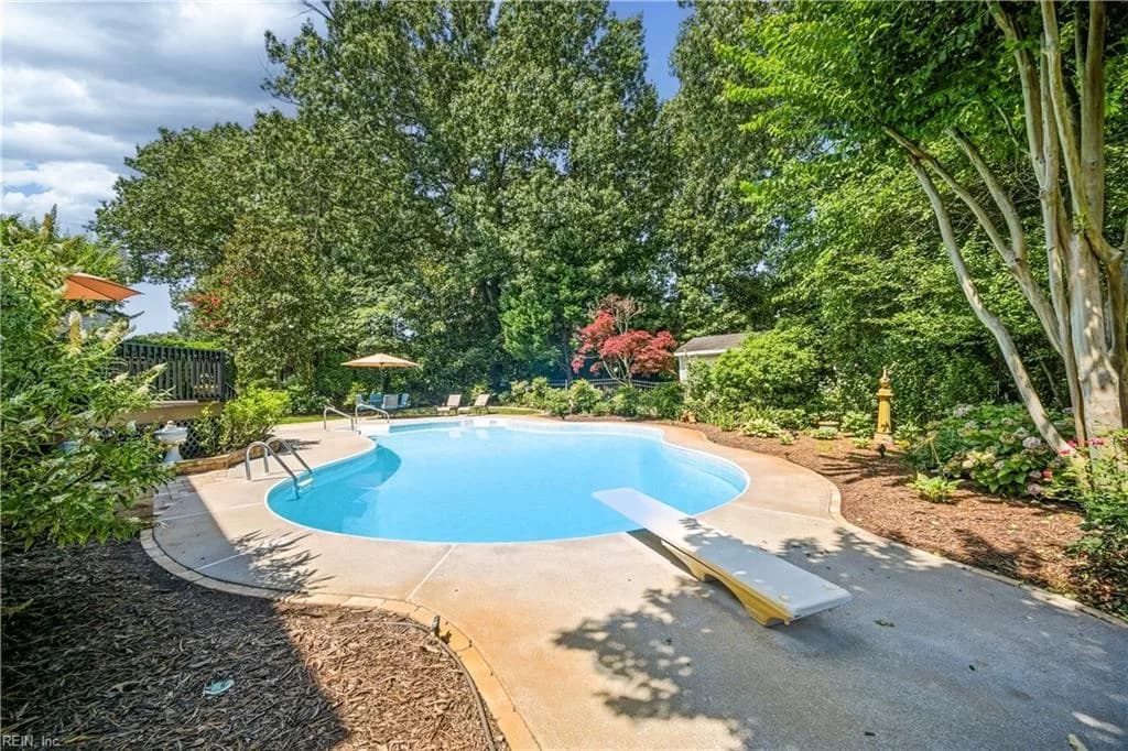 581 Hunts Pointe DR, VIRGINIABEACH VA 23464 - Photo 5