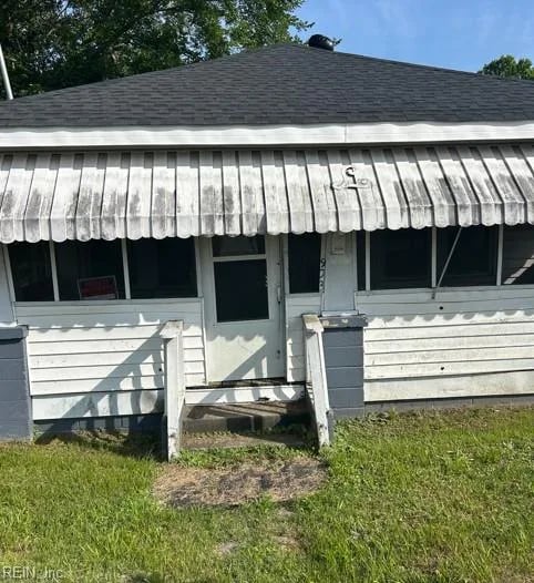 903 E Washington ST, Suffolk — 2 bed Residential, 796 sqft