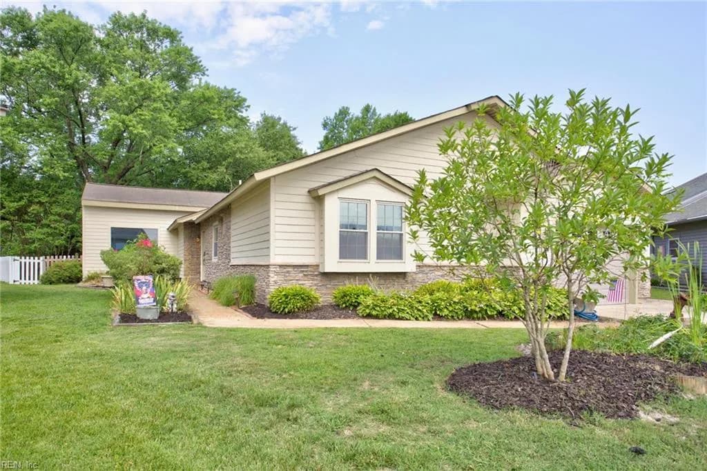 612 Blue Lake CT, VIRGINIABEACH VA 23462 - Photo 4