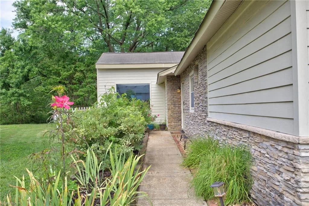 612 Blue Lake CT, VIRGINIABEACH VA 23462 - Photo 5