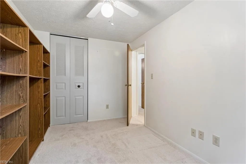 721 Chatsworth DR, NEWPORTNEWS VA 23601 - Photo 4