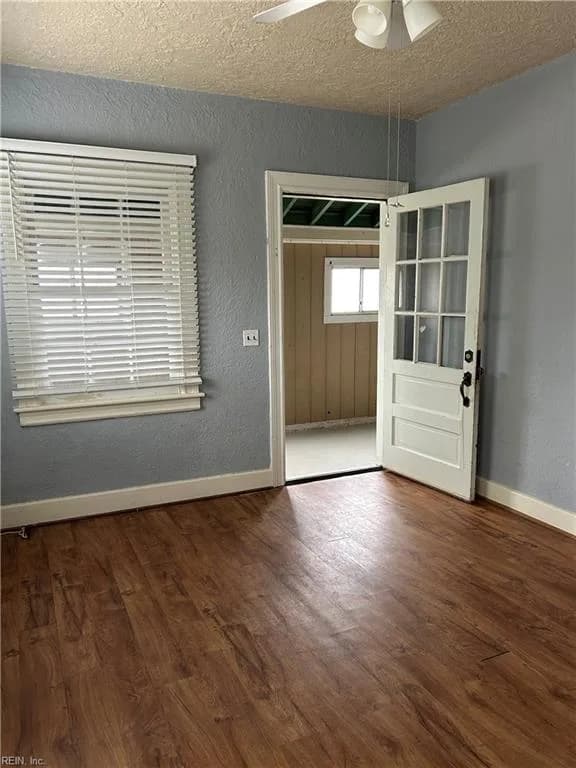 1368 E Ocean View AVE, NORFOLK VA 23503 - Photo 3