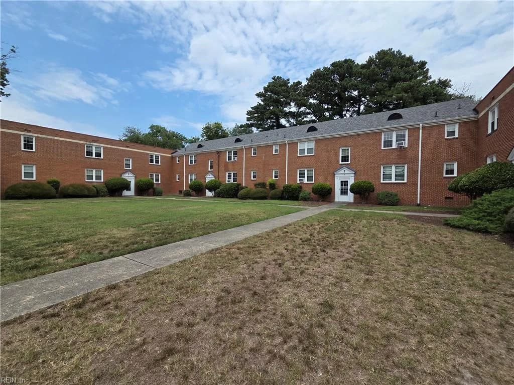 7420 Hampton BLVD #3C, NORFOLK VA 23505 - Photo 2