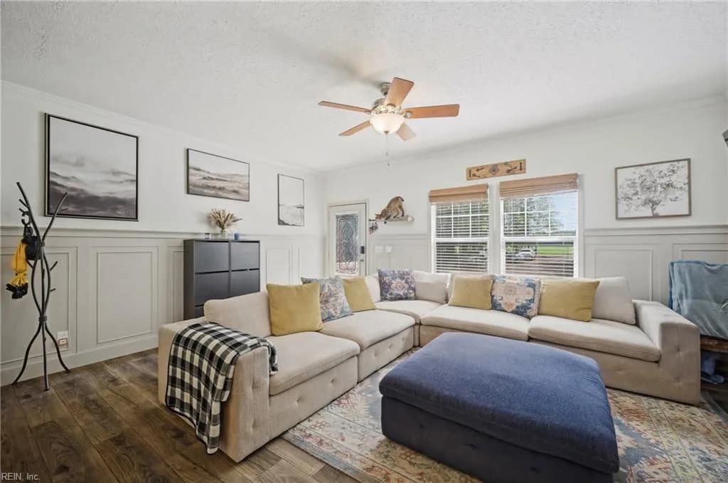 1285 SCHOOLHOUSE RD, ELIZABETHCITY NC 27909 - Photo 5