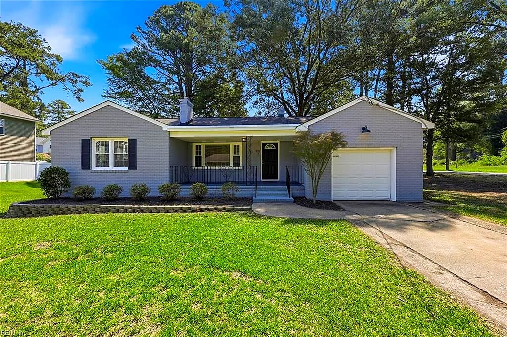 102 Thalia RD, VIRGINIA BEACH VA 23452