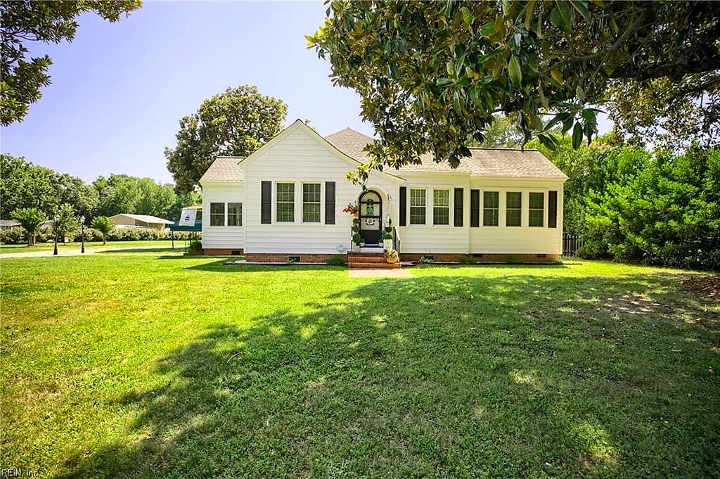 2750 New Point Comfort HWY, Port Haywood — 2 bed Residential, 1,553 sqft