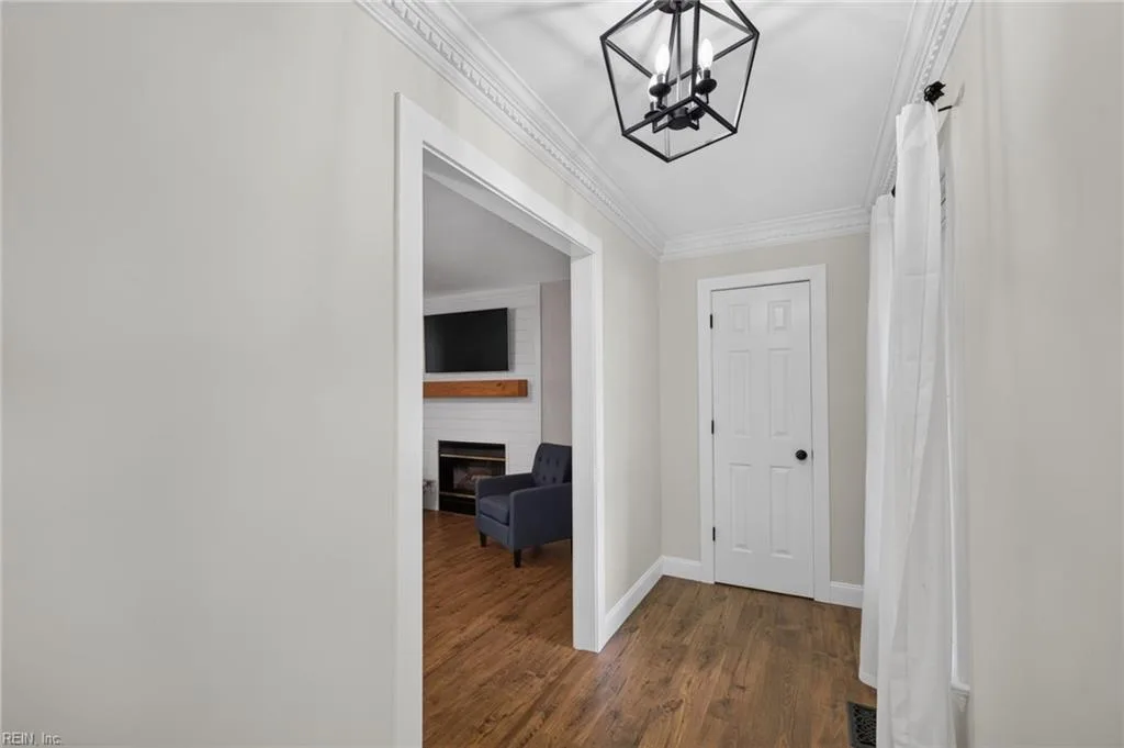 804 Greenspring CT, CHESAPEAKE VA 23322 - Photo 3