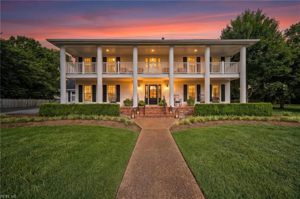 1904 Thomas Bishop Court CT, Virginia Beach — 5 bed Residential, 3,900 sqft