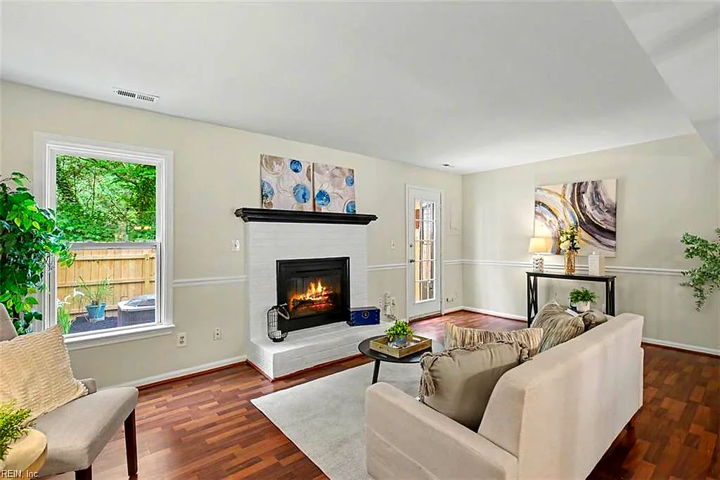 2423 Rennie DR, Virginia Beach — 2 bed Residential, 1,350 sqft