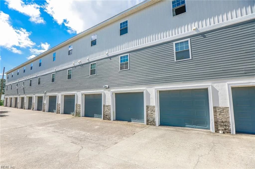 9530 3rd Bay ST #12, NORFOLK VA 23518 - Photo 4