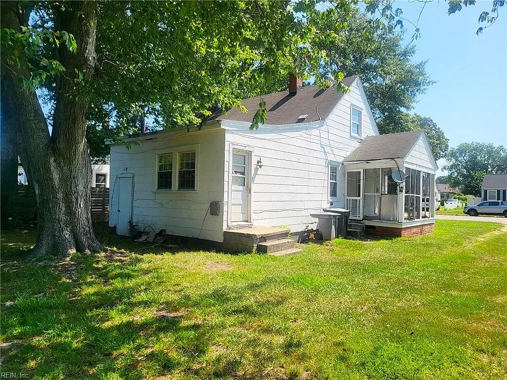 415 Hampton Roads AVE, HAMPTON VA 23661 - Photo 4