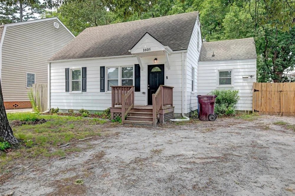 1605 Laurel AVE, CHESAPEAKE VA 23325