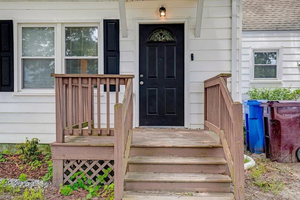 1605 Laurel AVE, CHESAPEAKE VA 23325 - Photo 4