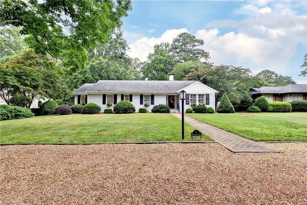 7 Merry Point TER, NEWPORT NEWS VA 23606 - Main photo