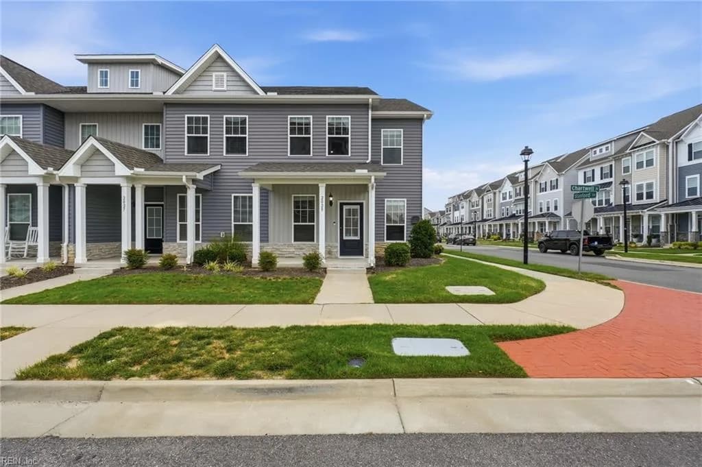 2029 Chartwell DR, NEWPORTNEWS VA 23608 - Photo 2