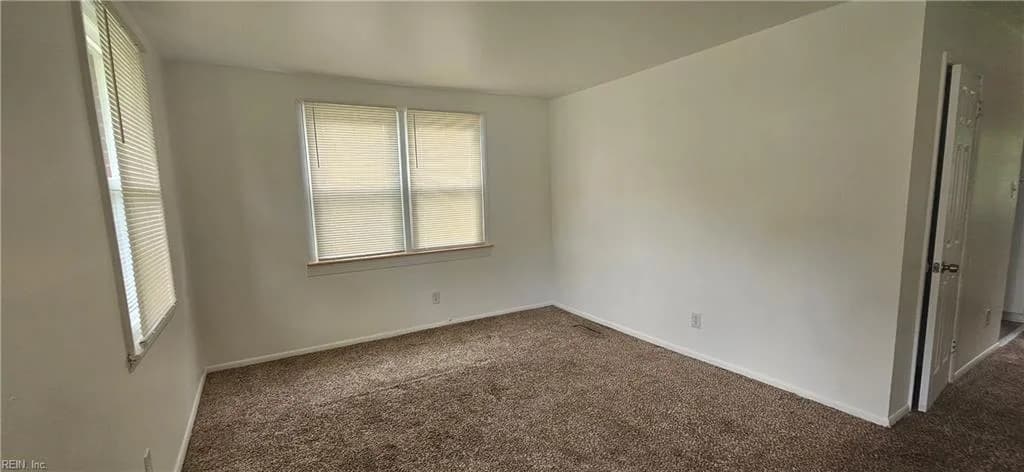 1404 Algona RD, CHESAPEAKE VA 23324 - Photo 3