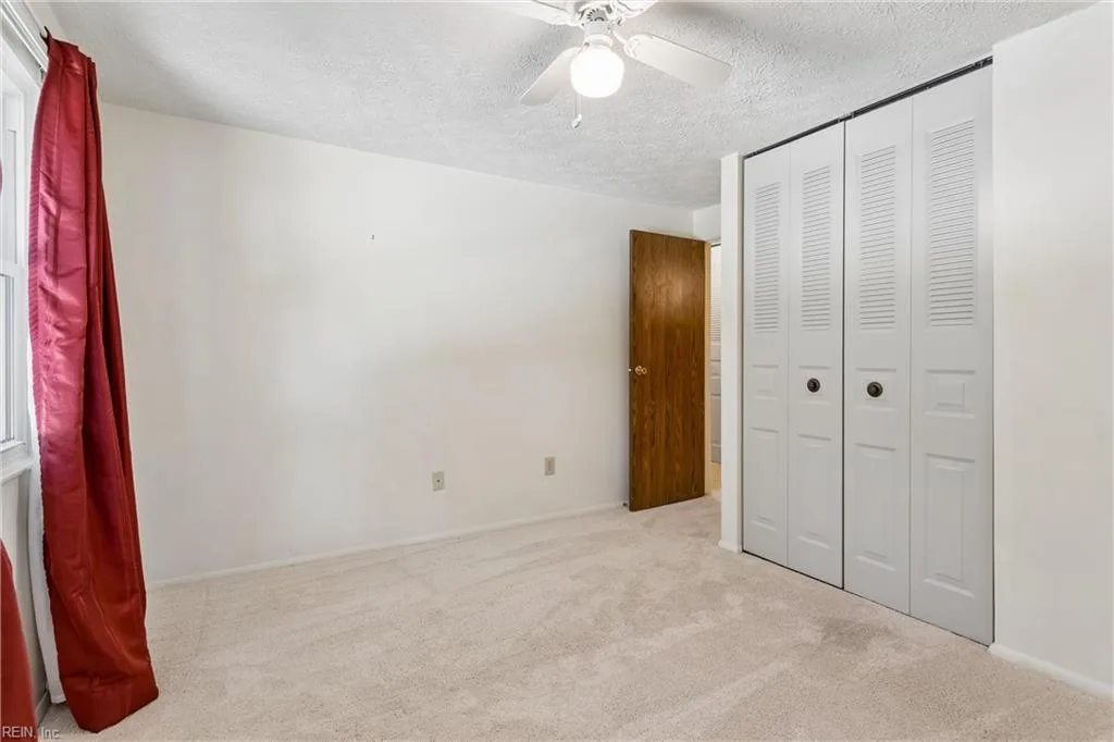721 Chatsworth DR, NEWPORT NEWS VA 23601