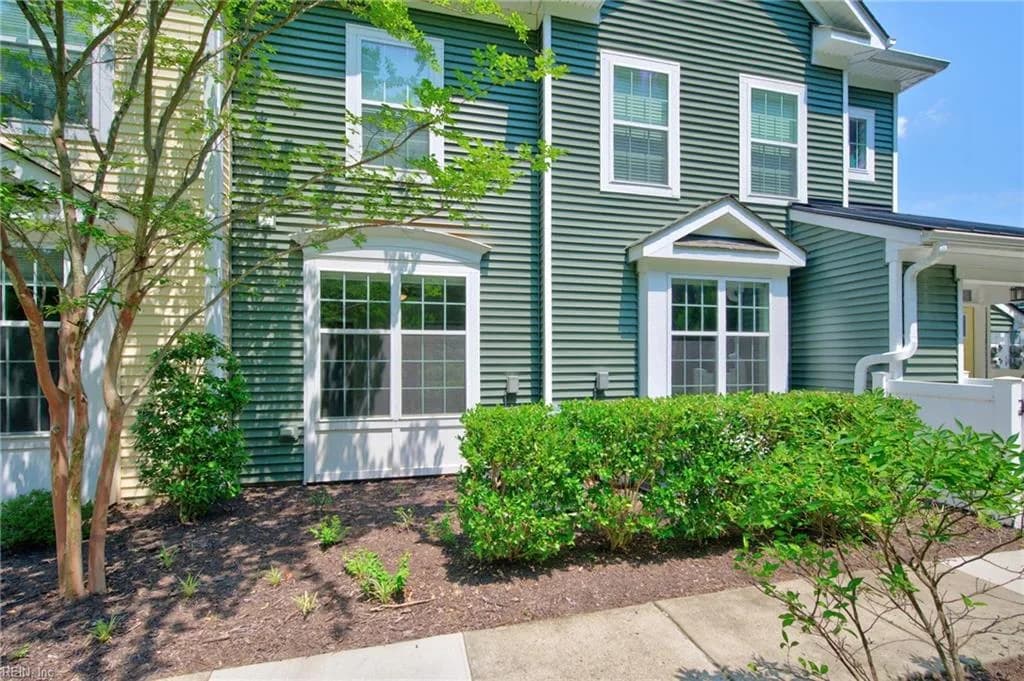301 Promenade LN, WILLIAMSBURG VA 23185 - Photo 2