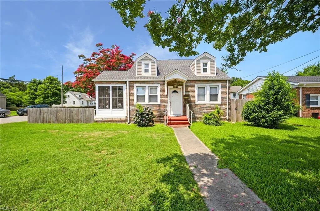 2218 Staunton AVE, PORTSMOUTH VA 23704
