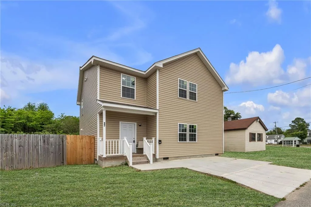 17 Kempton ST, HAMPTON VA 23669