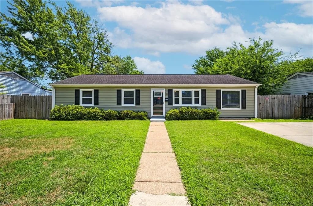 2006 Andrews BLVD, HAMPTON VA 23663