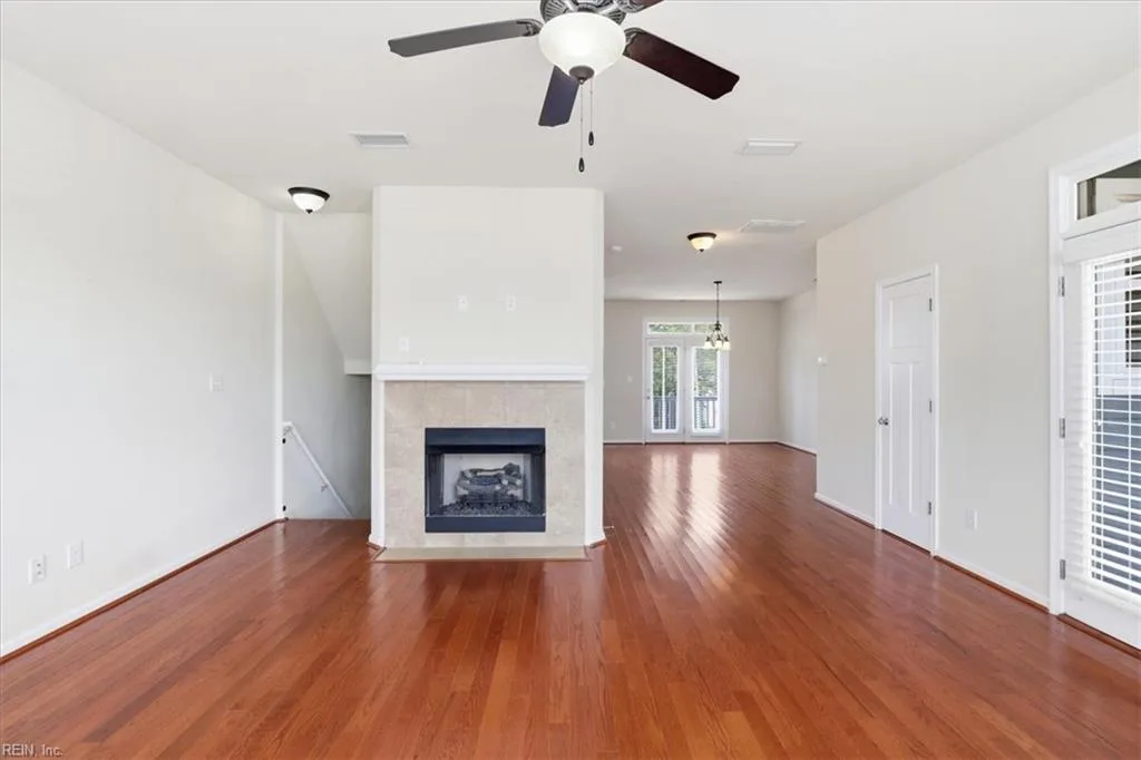 3732 Vintage Pointe PL, VIRGINIABEACH VA 23455 - Photo 4