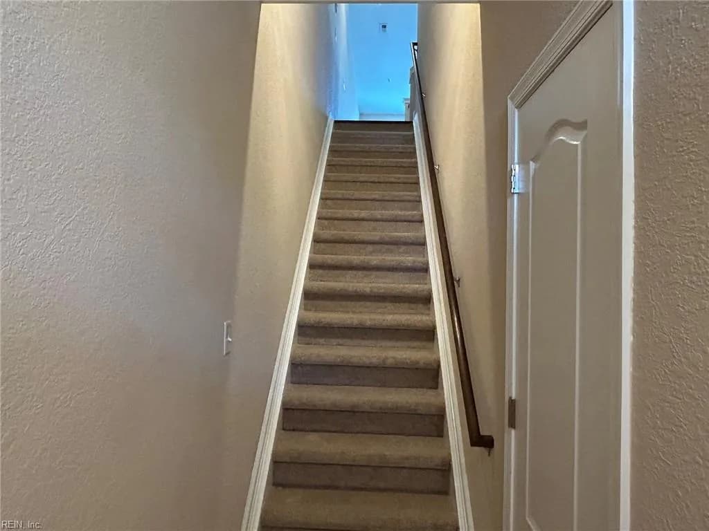 4933 TRAVERTINE AVE #31 C, VIRGINIABEACH VA 23462 - Photo 4